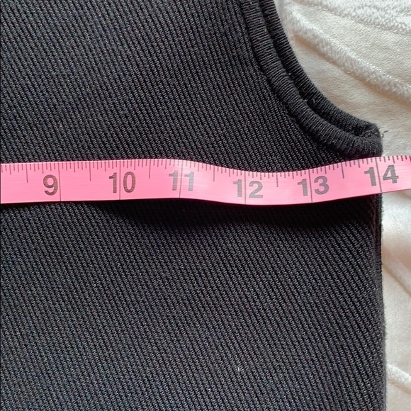 Ebby Andi knit asymmetrical sleeveless sweater - Picture 8 of 8